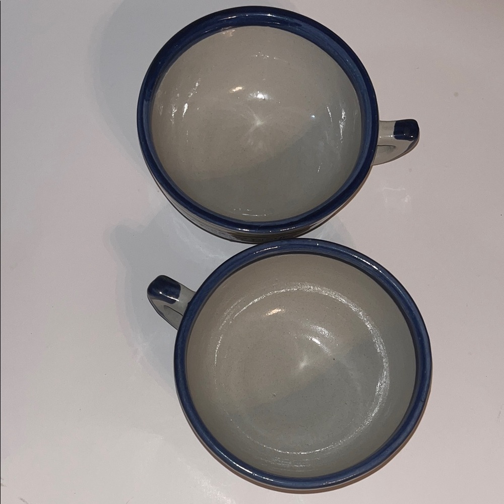Louisville Stoneware 1982 Kentucky Burgoo Ceramic Soup Bowl with Blue Accents - Picture 6 of 9
